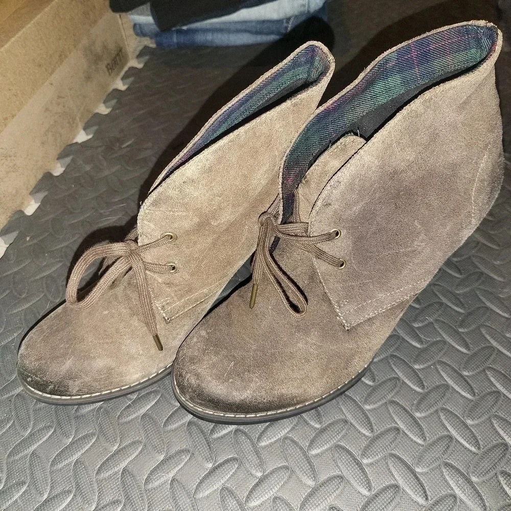 Clarks Indigo heeled boots
